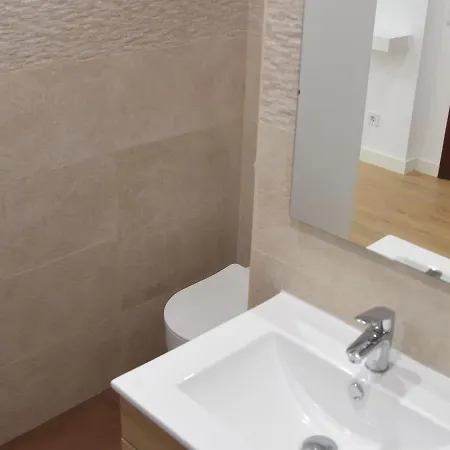 아파트 Apto Reformado Con Garaje Y Wifi A 4 Min Playa