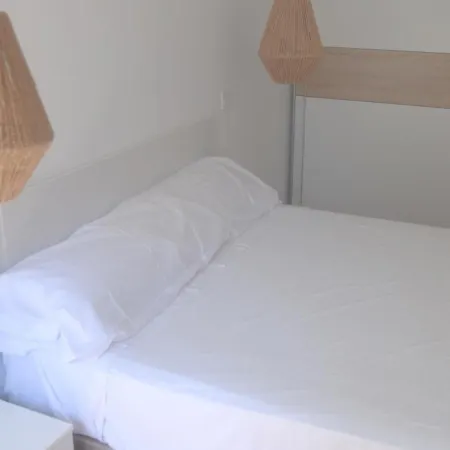 Apto Reformado Con Garaje Y Wifi A 4 Min Playa 아파트